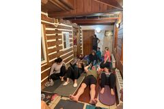 Trochu natěsno, jak se říká místo na podložce stačí 