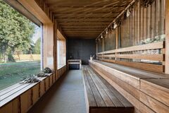 Jóga v sauně? Ano. Plus vstup do Sauny Vltava